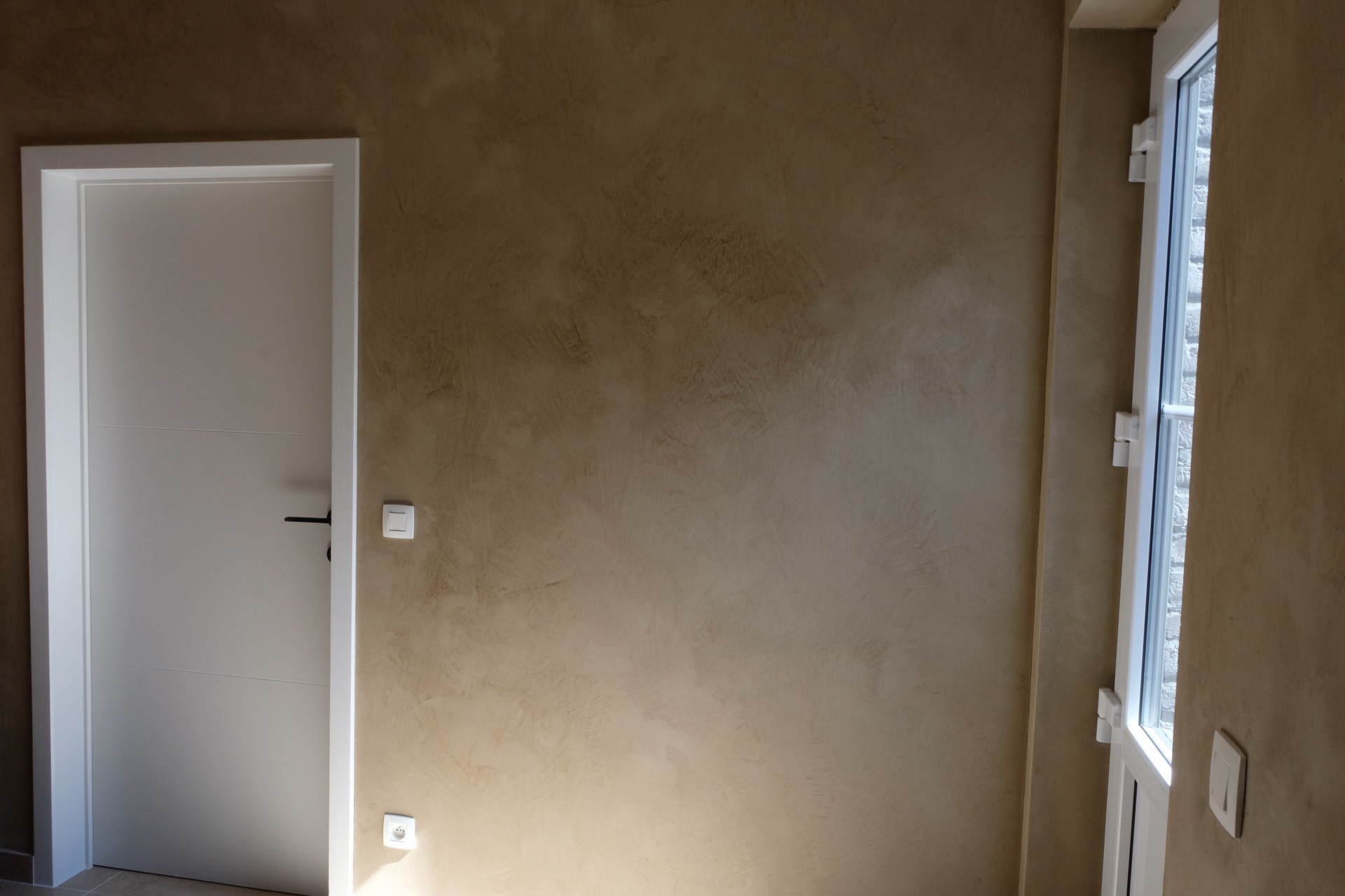 Kalktechniek warme muurafwerking